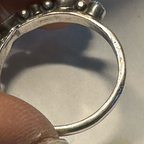 Vintage Native American Turquoise and Green Stone Silver Ring - Picture 8 of 11